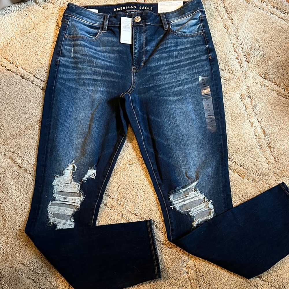 American Eagle Hi-Rise Jegging Long jeans. Ripped style